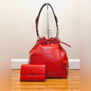 Louis Vuitton Epi Noe 1990 SET